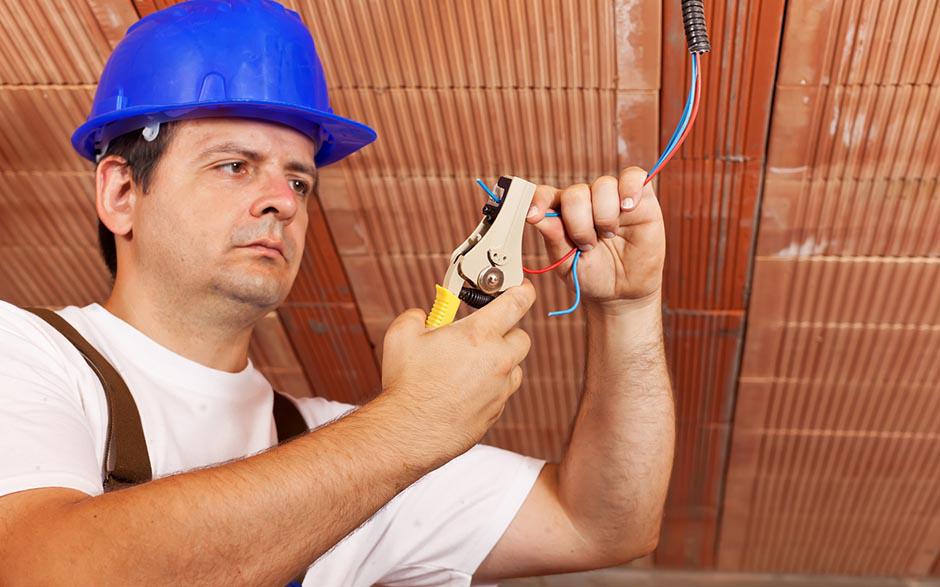 recherche travail électricien bâtiment Lamorlaye